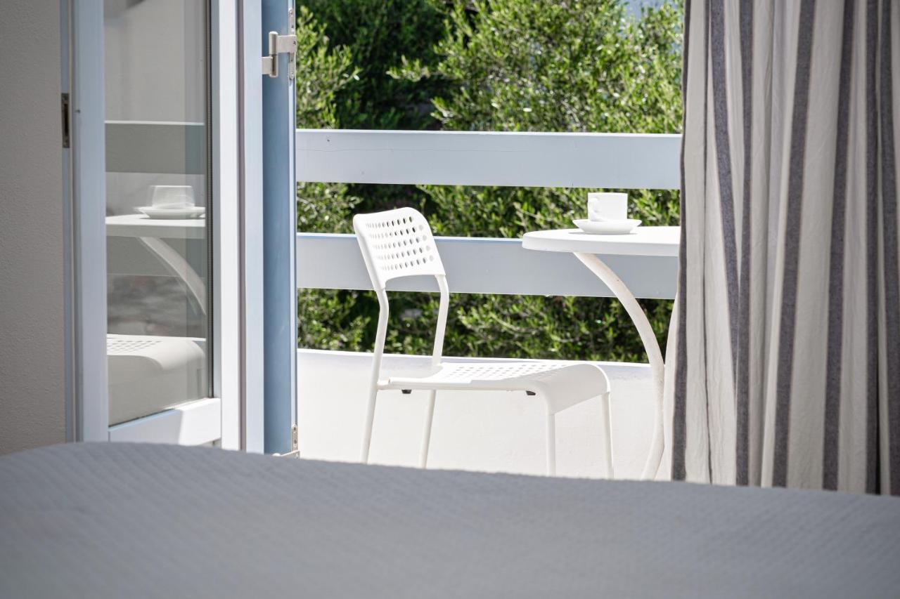 Hotel Iris Náusza Kültér fotó